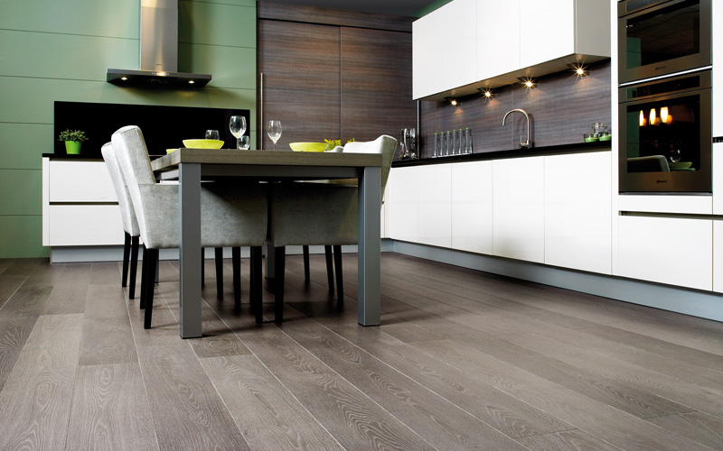 cocina gris-verde